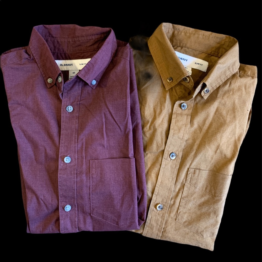 Old navy slim fit men’s button down 2 shirts